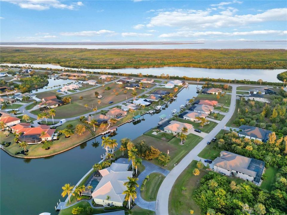 待售: $985,000 (3 贝兹, 3 浴室, 2920 平方英尺)