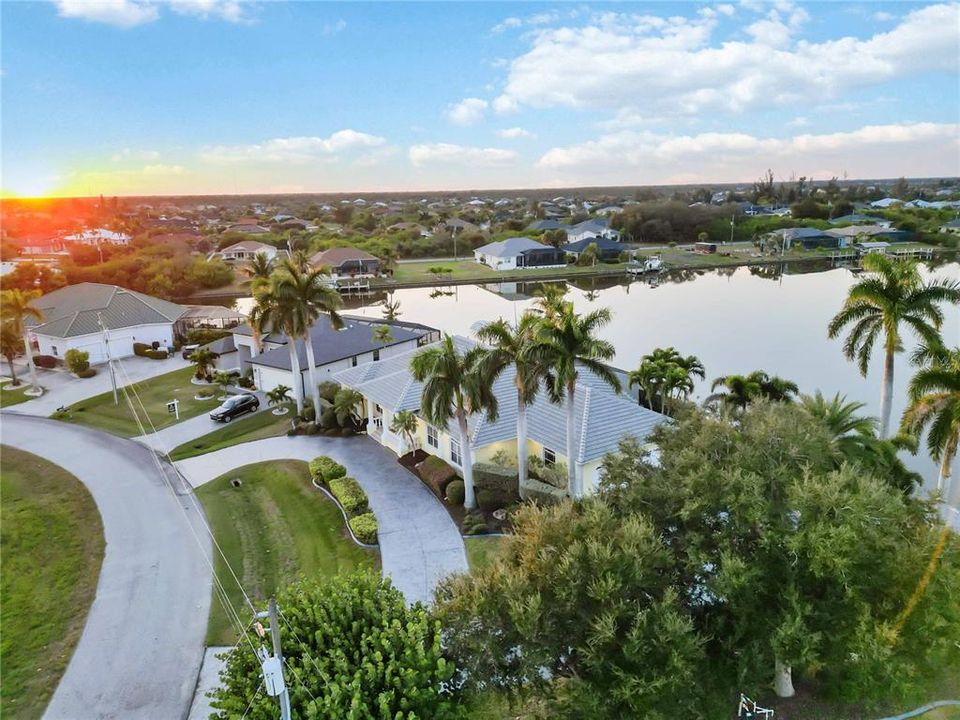 待售: $985,000 (3 贝兹, 3 浴室, 2920 平方英尺)