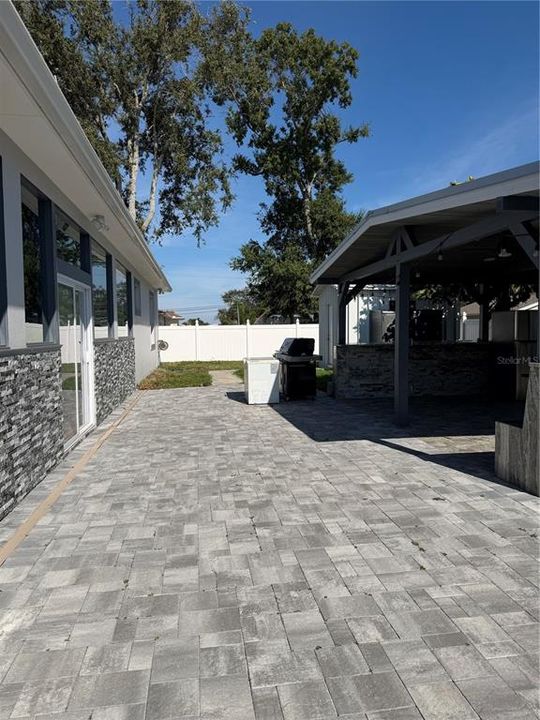 На продажу: $825,000 (5 спален, 3 ванн, 3492 Квадратных фут)