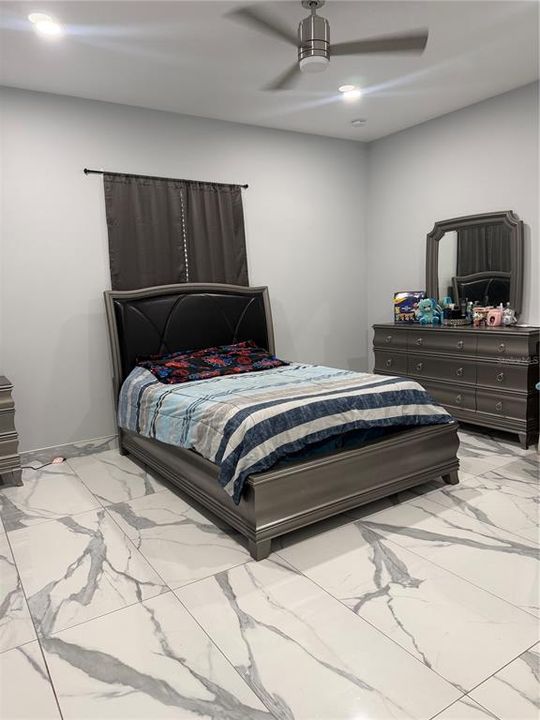 На продажу: $825,000 (5 спален, 3 ванн, 3492 Квадратных фут)