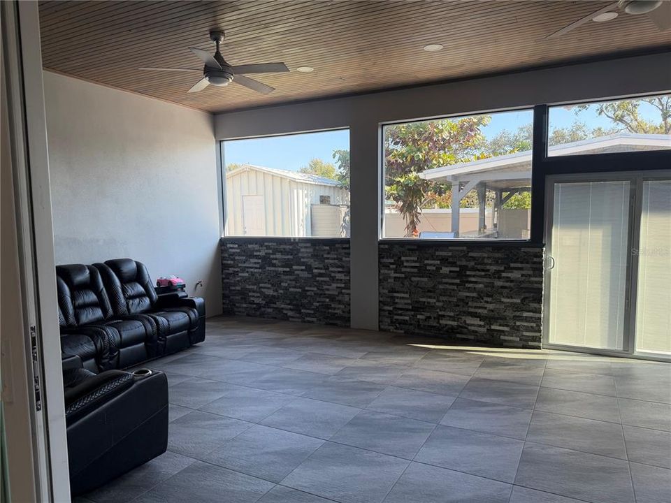 На продажу: $825,000 (5 спален, 3 ванн, 3492 Квадратных фут)