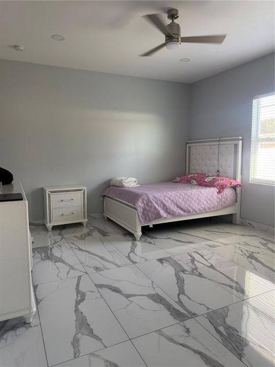 На продажу: $825,000 (5 спален, 3 ванн, 3492 Квадратных фут)