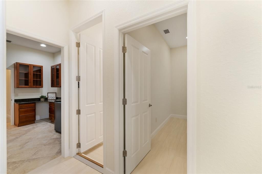 На продажу: $1,899,000 (4 спален, 2 ванн, 3865 Квадратных фут)