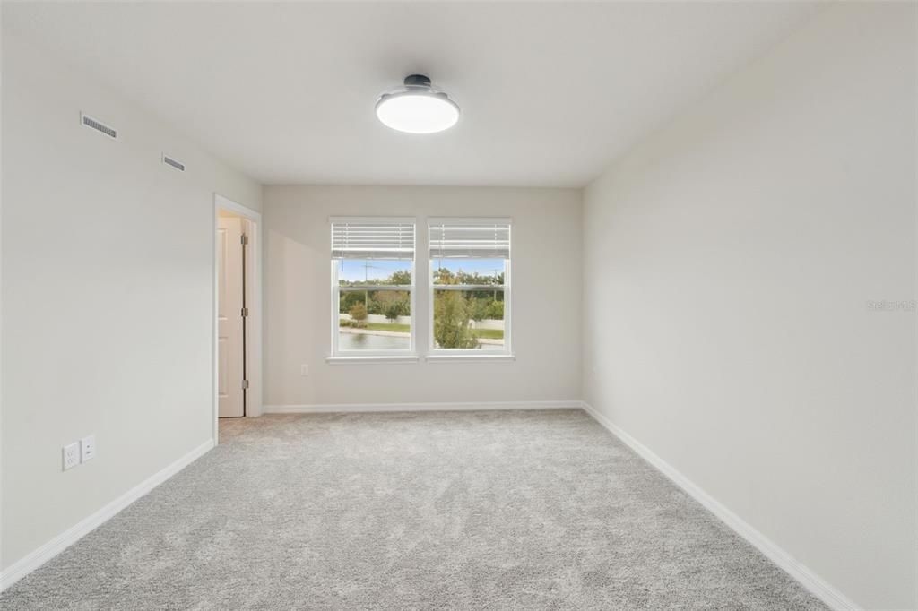 For Rent: $2,300 (3 beds, 2 baths, 1682 Square Feet)