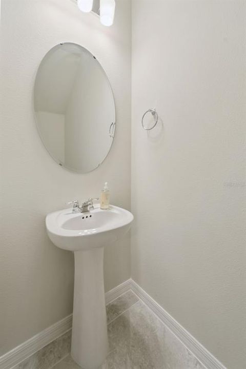 For Rent: $2,300 (3 beds, 2 baths, 1682 Square Feet)