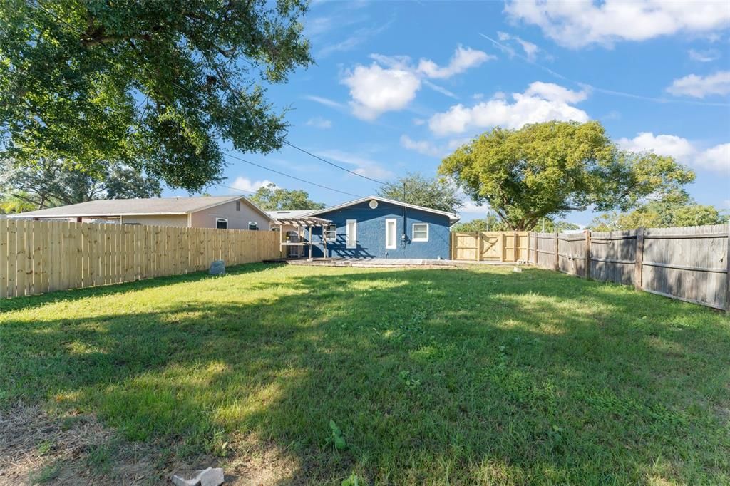 待售: $285,000 (3 贝兹, 1 浴室, 1200 平方英尺)