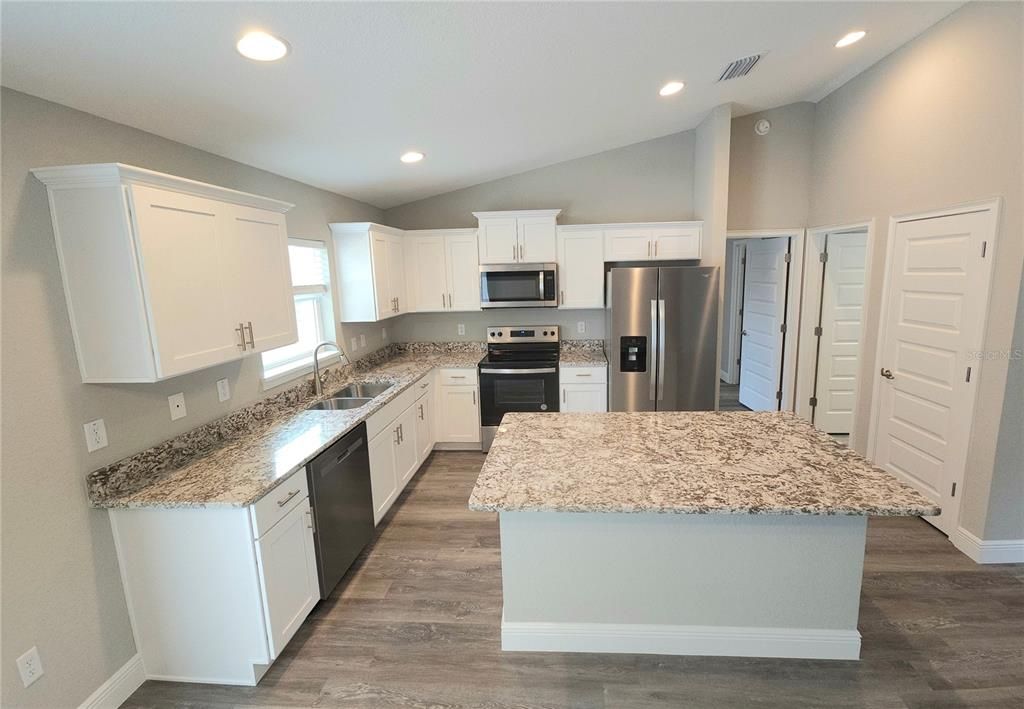 En Renta: $1,695 (3 camas, 2 baños, 1453 Pies cuadrados)