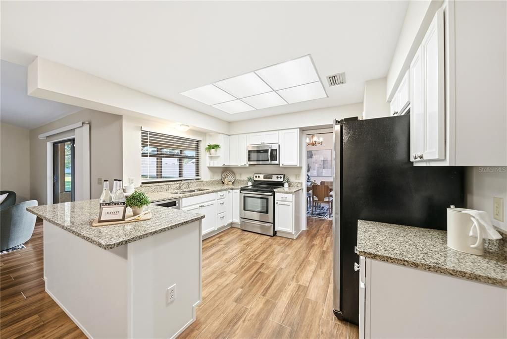 For Sale: $470,000 (3 beds, 2 baths, 1918 Square Feet)