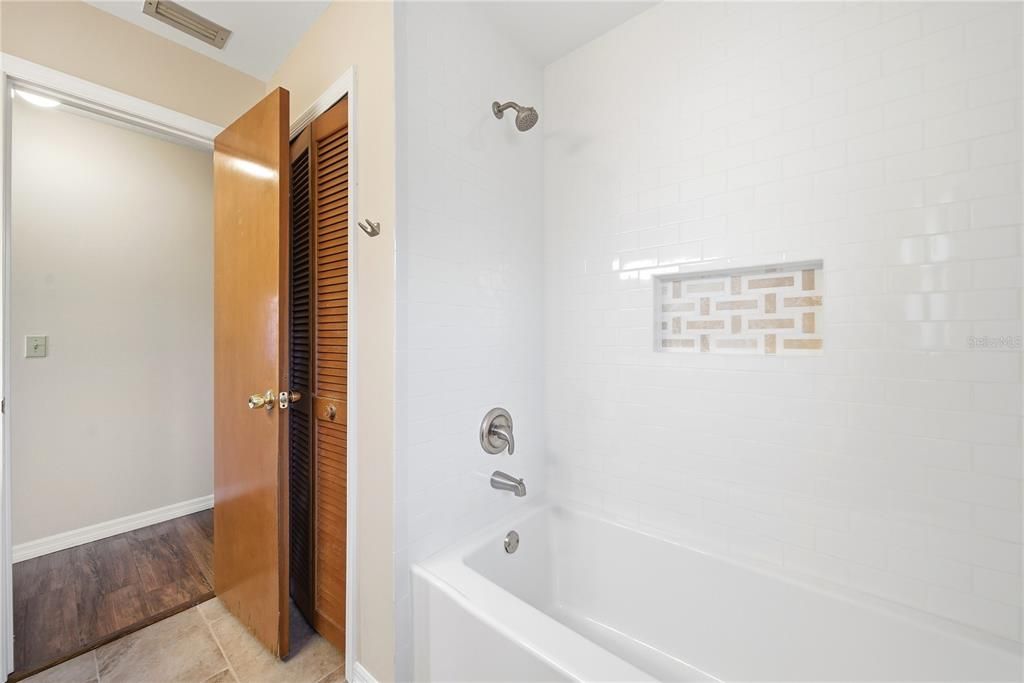 For Sale: $470,000 (3 beds, 2 baths, 1918 Square Feet)