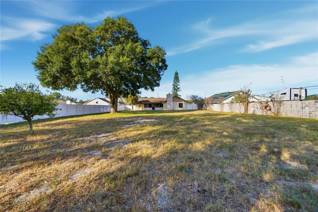 For Sale: $470,000 (3 beds, 2 baths, 1918 Square Feet)
