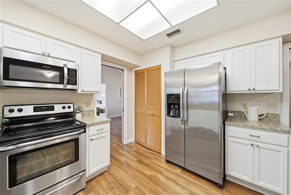 For Sale: $470,000 (3 beds, 2 baths, 1918 Square Feet)