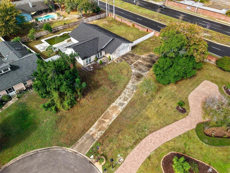 For Sale: $359,900 (4 beds, 2 baths, 2076 Square Feet)