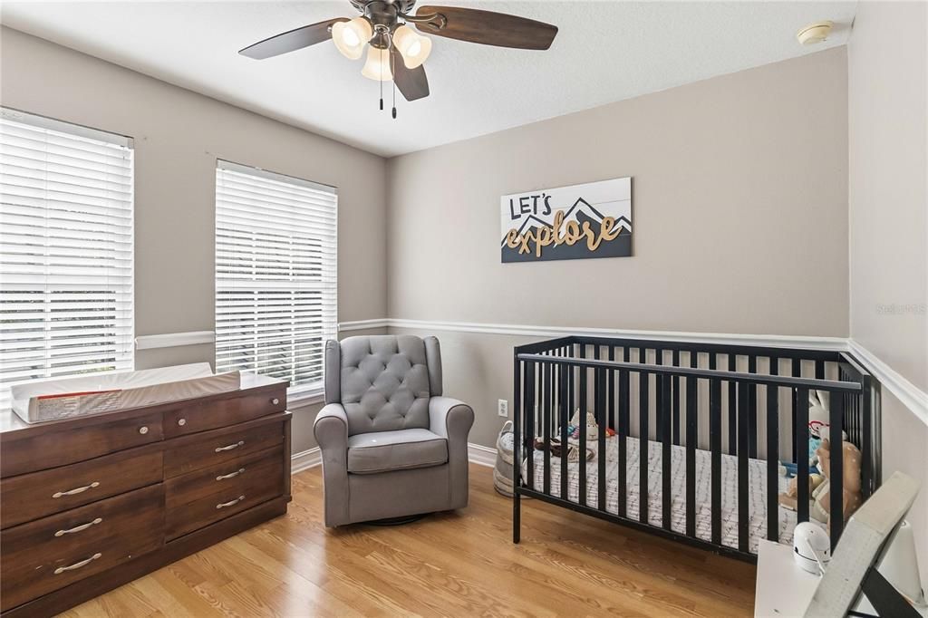 待售: $425,000 (4 贝兹, 2 浴室, 2552 平方英尺)