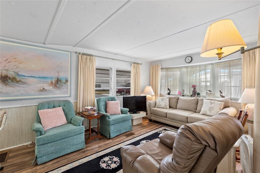 En Venta: $69,500 (2 camas, 1 baños, 937 Pies cuadrados)