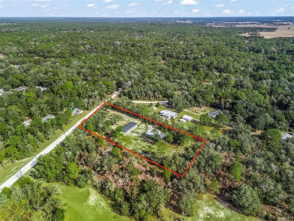 For Sale: $395,000 (5 beds, 3 baths, 1920 Square Feet)