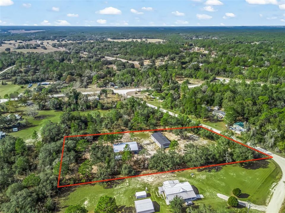 For Sale: $395,000 (5 beds, 3 baths, 1920 Square Feet)