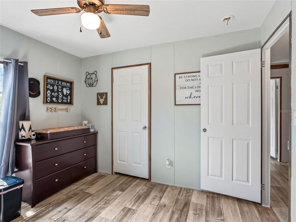 For Sale: $395,000 (5 beds, 3 baths, 1920 Square Feet)