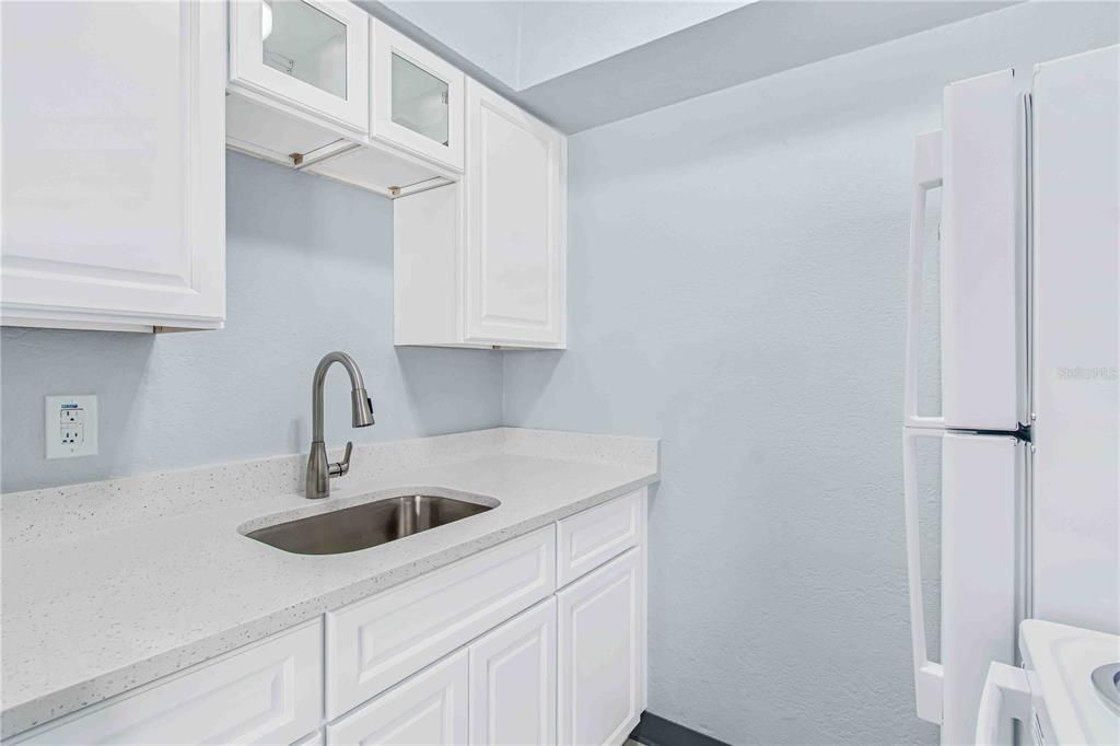 В аренду: $1,500 (1 спален, 1 ванн, 500 Квадратных фут)