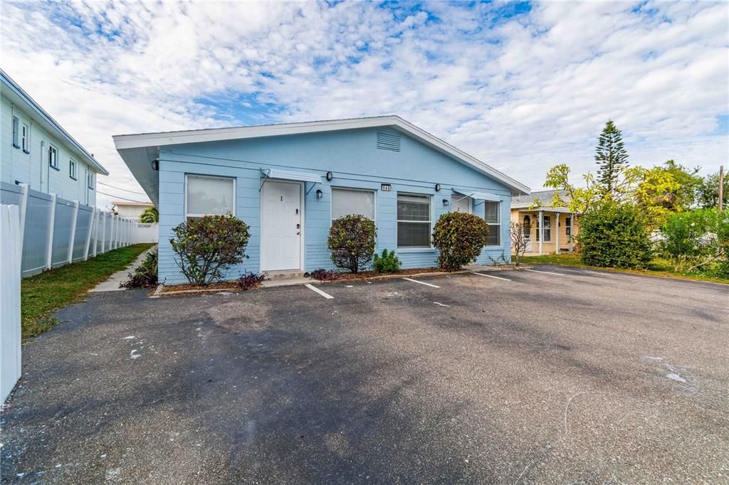 В аренду: $1,500 (1 спален, 1 ванн, 500 Квадратных фут)