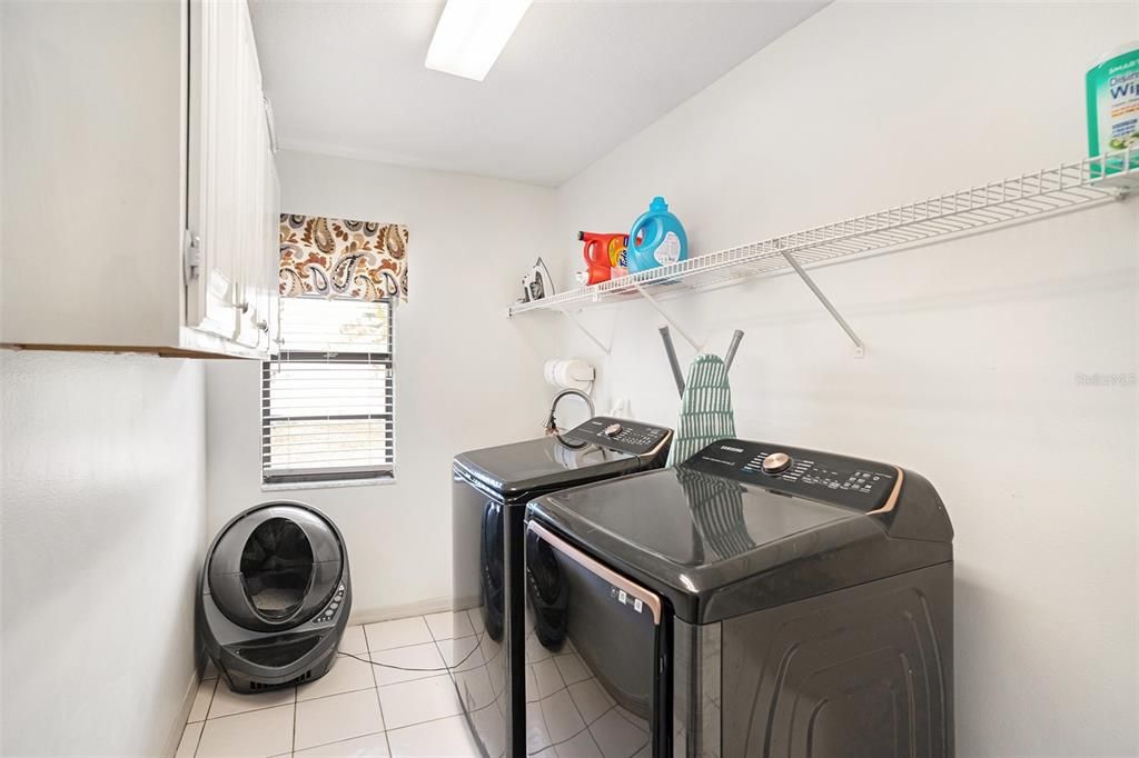 待售: $600,000 (4 贝兹, 2 浴室, 2765 平方英尺)