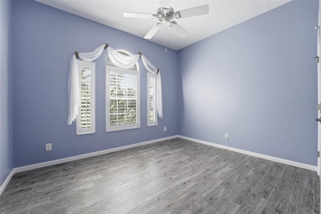 На продажу: $449,000 (3 спален, 2 ванн, 1823 Квадратных фут)