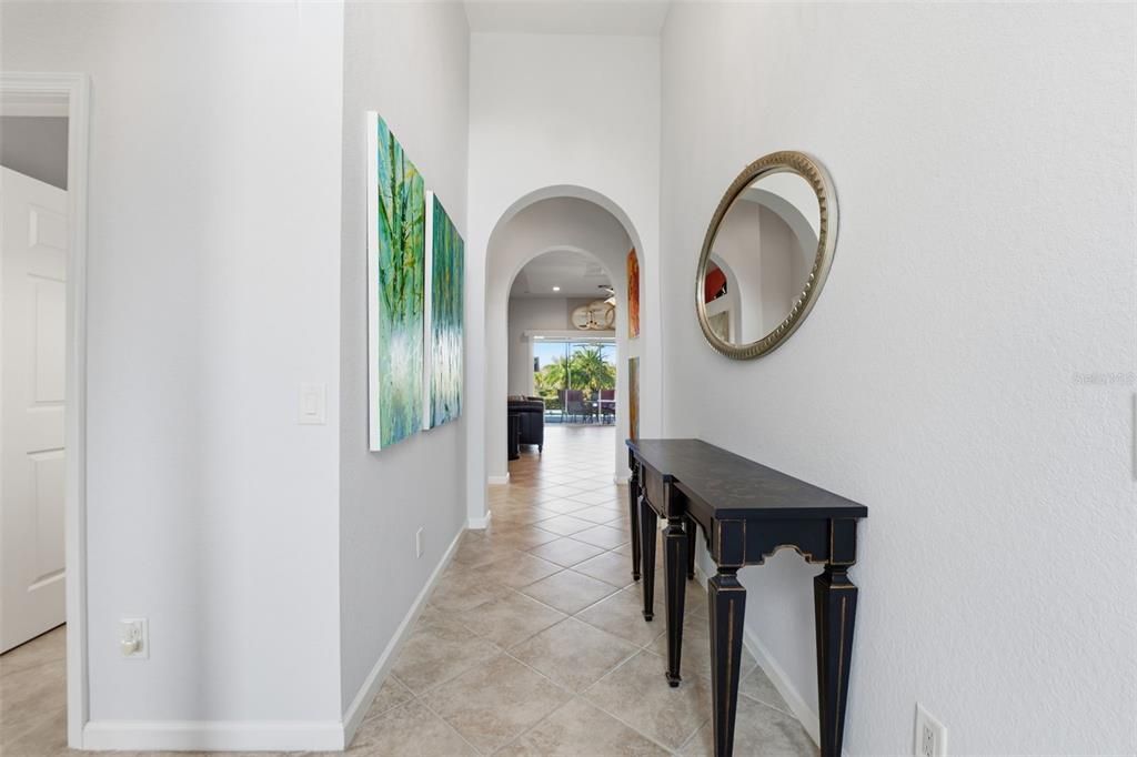 На продажу: $449,000 (3 спален, 2 ванн, 1823 Квадратных фут)