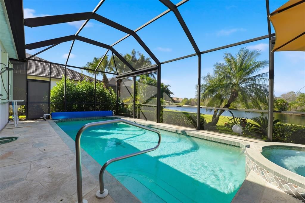 На продажу: $449,000 (3 спален, 2 ванн, 1823 Квадратных фут)