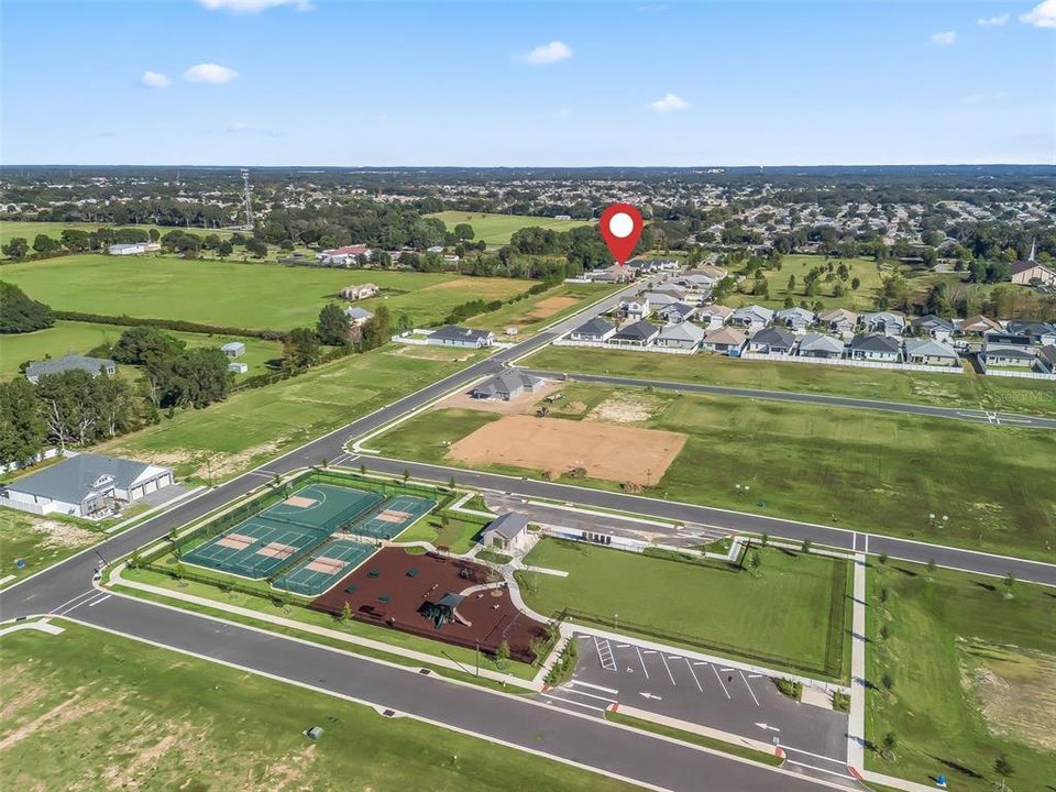 待售: $438,672 (4 贝兹, 2 浴室, 1796 平方英尺)