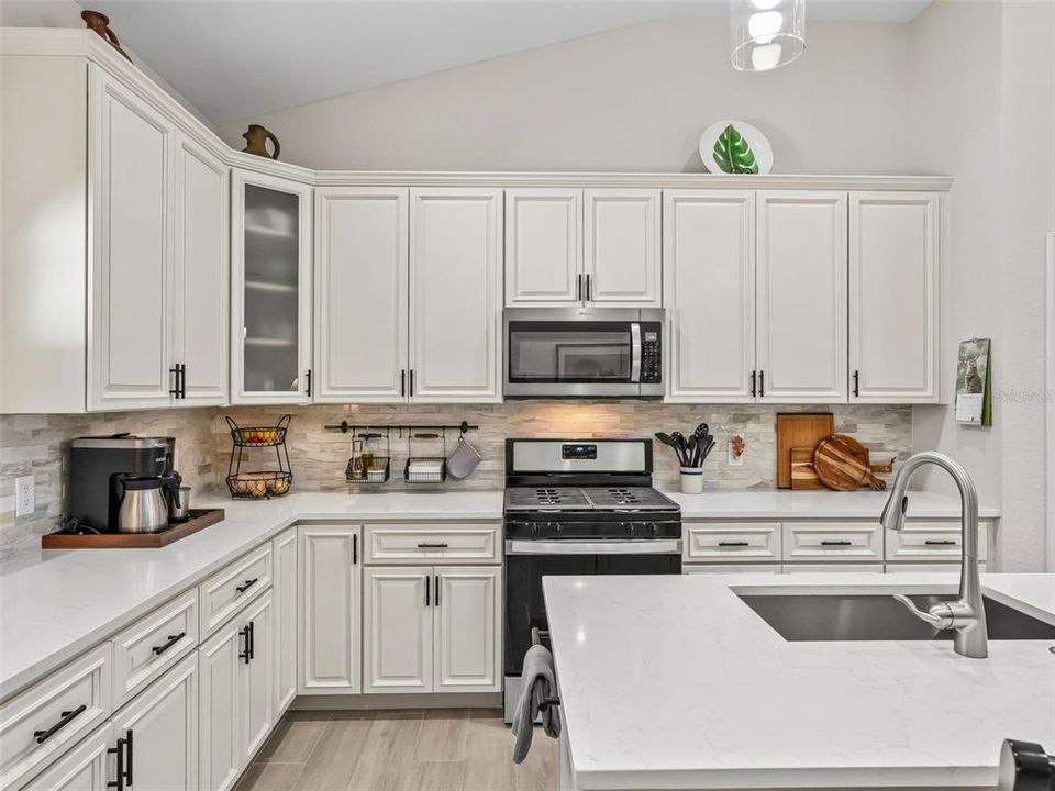 待售: $438,672 (4 贝兹, 2 浴室, 1796 平方英尺)