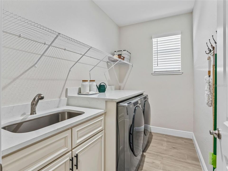 待售: $438,672 (4 贝兹, 2 浴室, 1796 平方英尺)