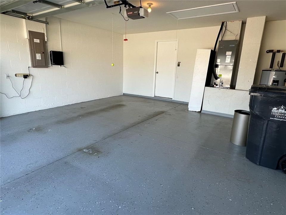 待售: $390,000 (4 贝兹, 2 浴室, 1675 平方英尺)