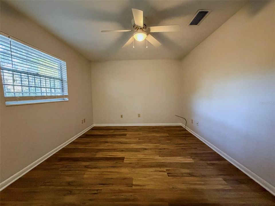 For Rent: $1,850 (3 beds, 2 baths, 1170 Square Feet)