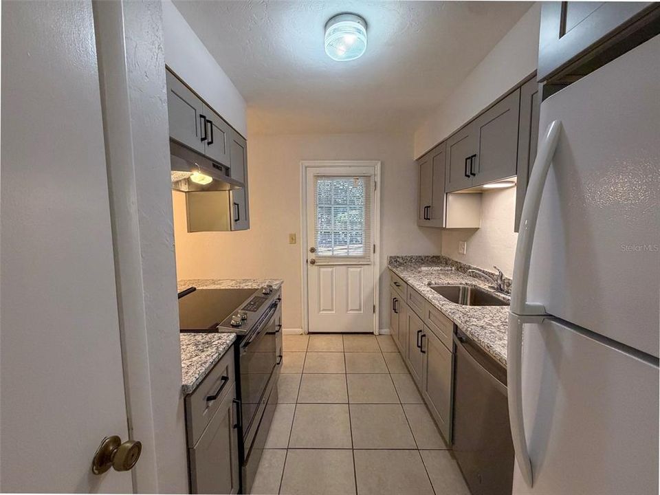 For Rent: $1,850 (3 beds, 2 baths, 1170 Square Feet)