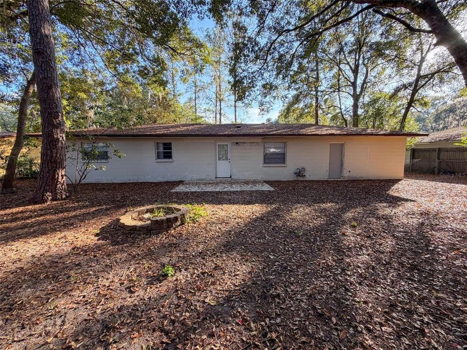 For Rent: $1,850 (3 beds, 2 baths, 1170 Square Feet)