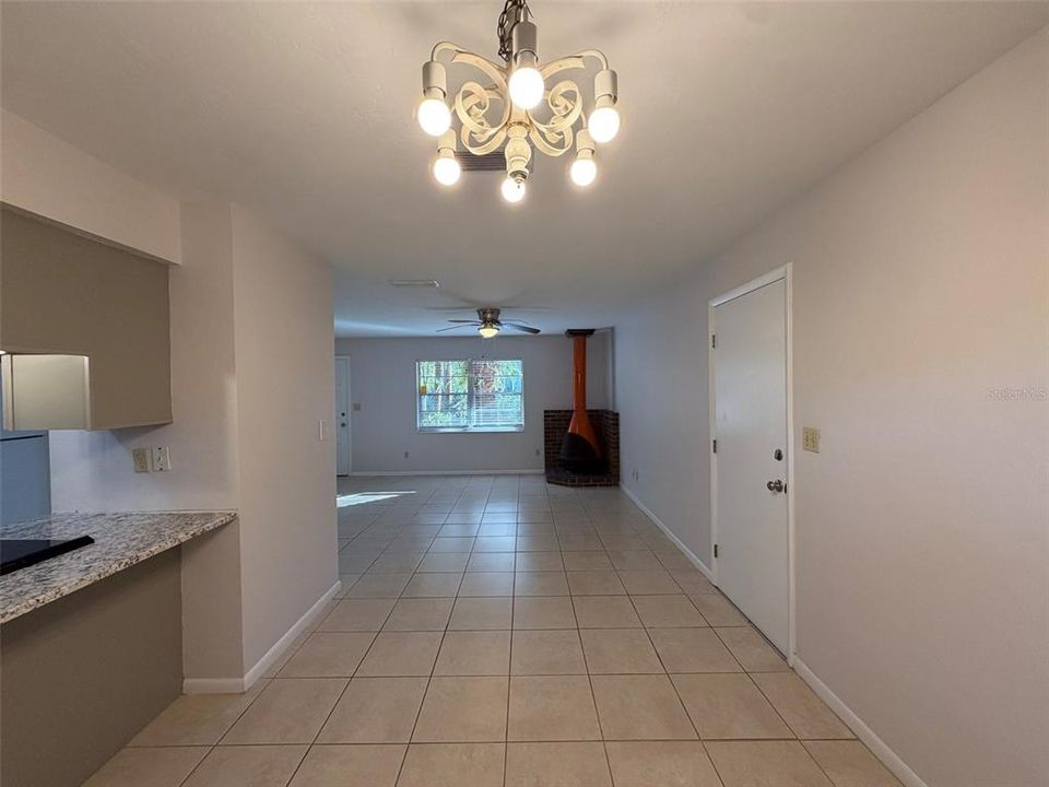 For Rent: $1,850 (3 beds, 2 baths, 1170 Square Feet)