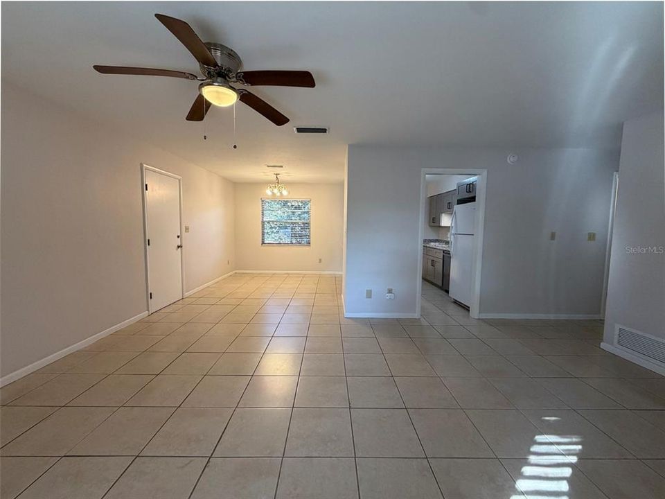 For Rent: $1,850 (3 beds, 2 baths, 1170 Square Feet)