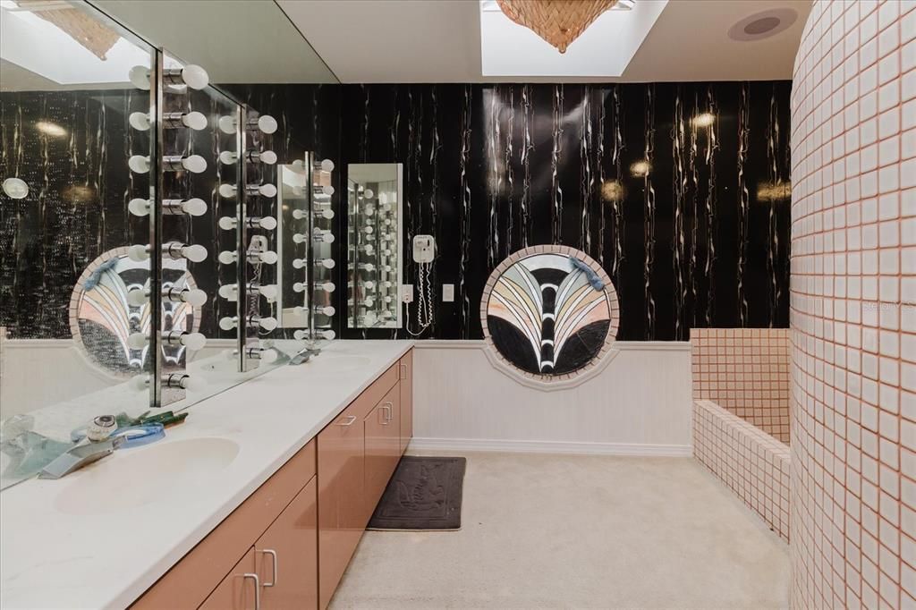 待售: $1,175,000 (6 贝兹, 5 浴室, 4502 平方英尺)