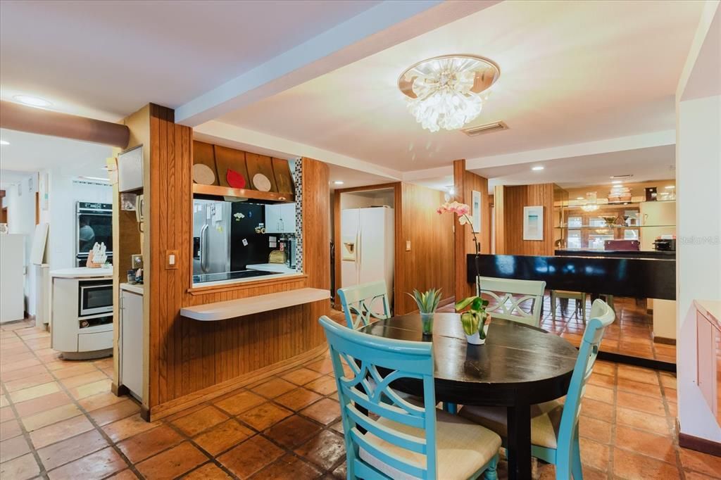 待售: $1,175,000 (6 贝兹, 5 浴室, 4502 平方英尺)