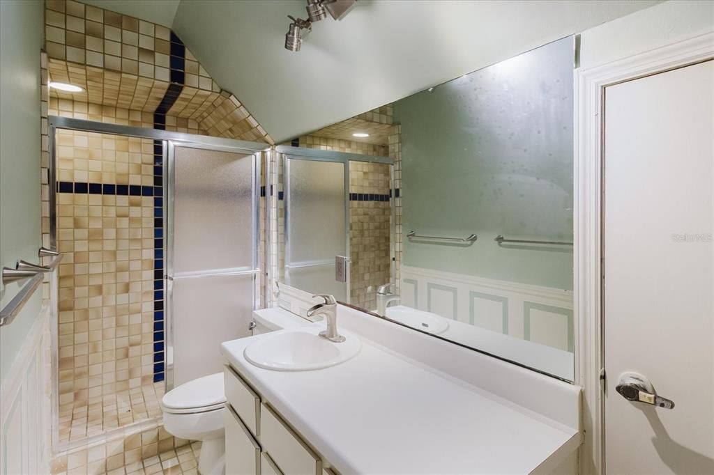 待售: $1,175,000 (6 贝兹, 5 浴室, 4502 平方英尺)