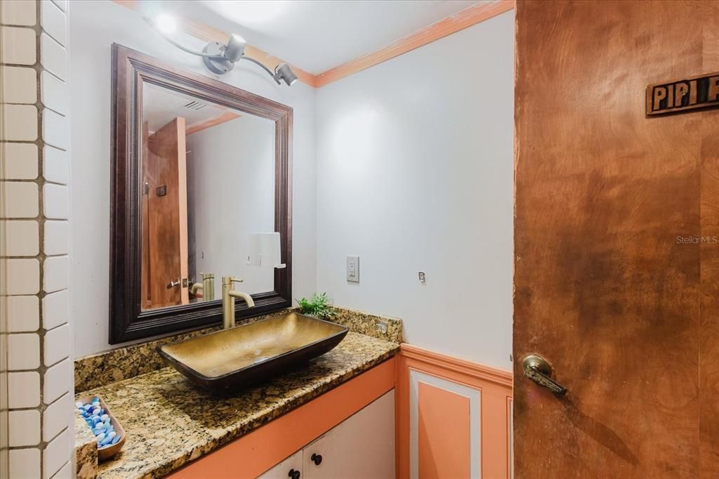 待售: $1,175,000 (6 贝兹, 5 浴室, 4502 平方英尺)