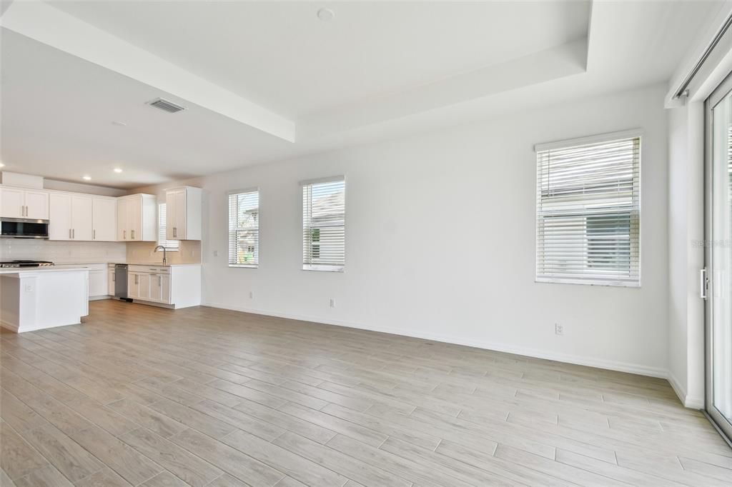 For Sale: $469,999 (2 beds, 2 baths, 1671 Square Feet)