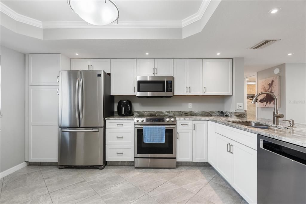 待售: $599,000 (2 贝兹, 2 浴室, 1175 平方英尺)