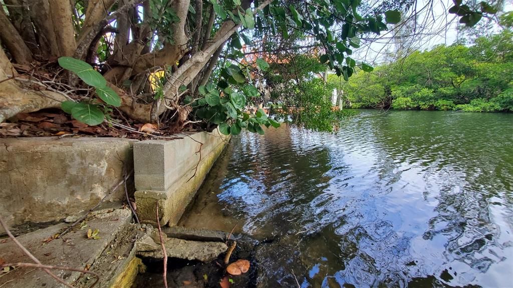 На продажу: $210,000 (0.28 acres)