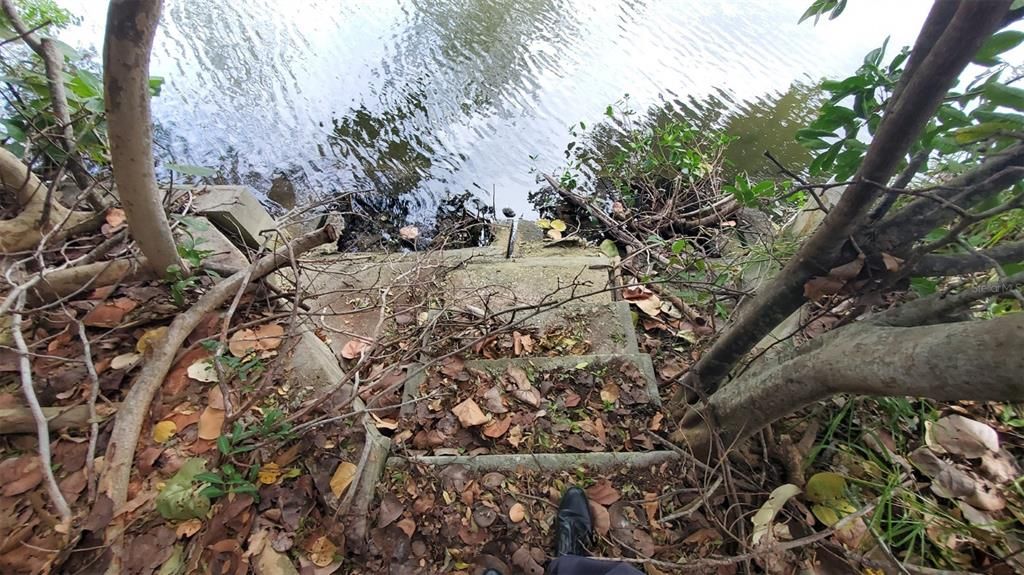 На продажу: $210,000 (0.28 acres)