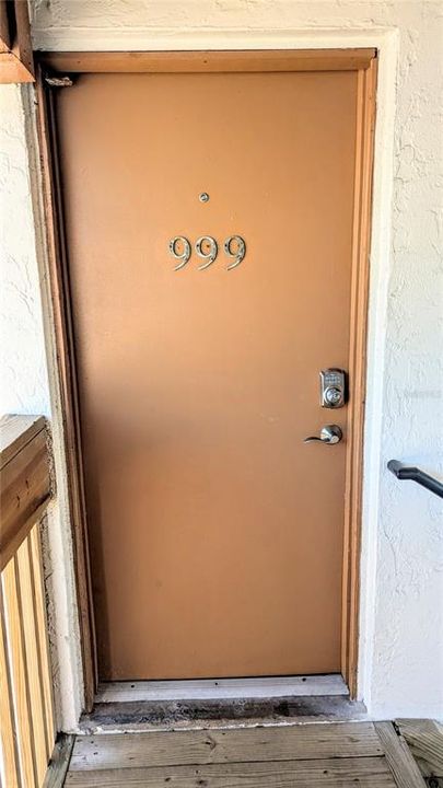 出租: $2,000 (2 贝兹, 1 浴室, 900 平方英尺)