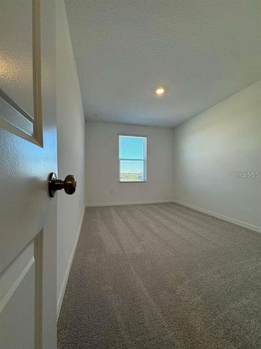 For Rent: $1,895 (3 beds, 2 baths, 1404 Square Feet)