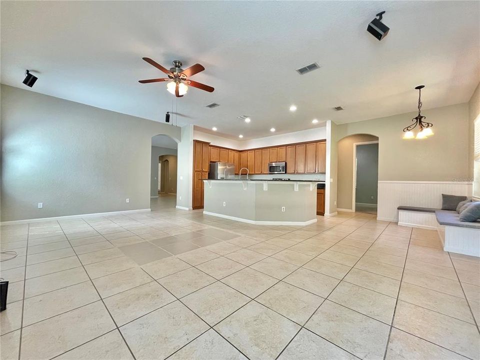 出租: $2,900 (3 贝兹, 2 浴室, 2156 平方英尺)