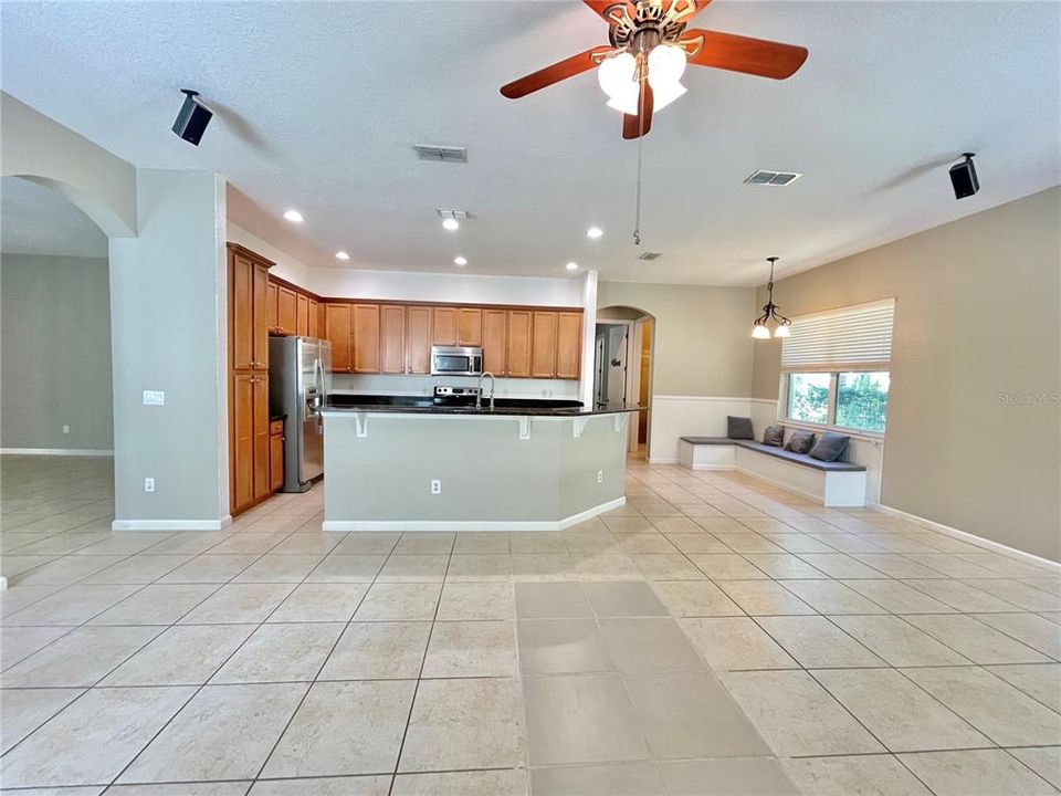 出租: $2,900 (3 贝兹, 2 浴室, 2156 平方英尺)