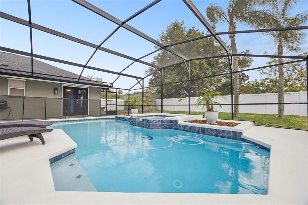 For Sale: $514,900 (3 beds, 2 baths, 2573 Square Feet)