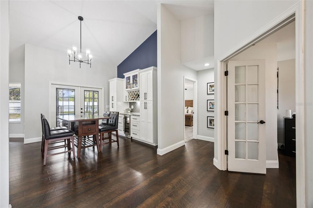 For Sale: $514,900 (3 beds, 2 baths, 2573 Square Feet)